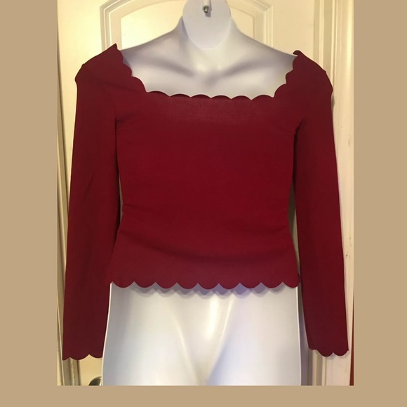 Sold! Shein Red Scallop Trim Slim Fit Top Large - Picture 5 of 7
